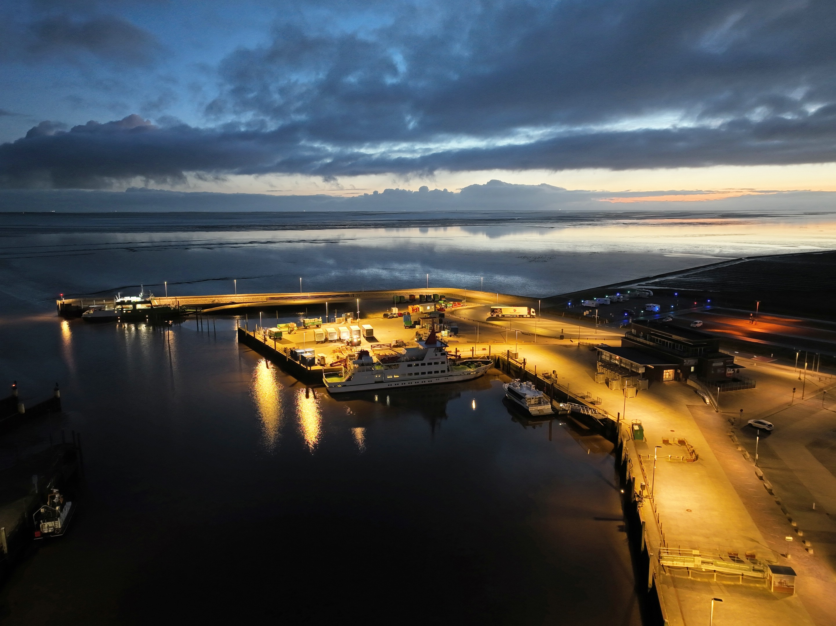 Beleuchtung Neuharlingersiel Fährhafen